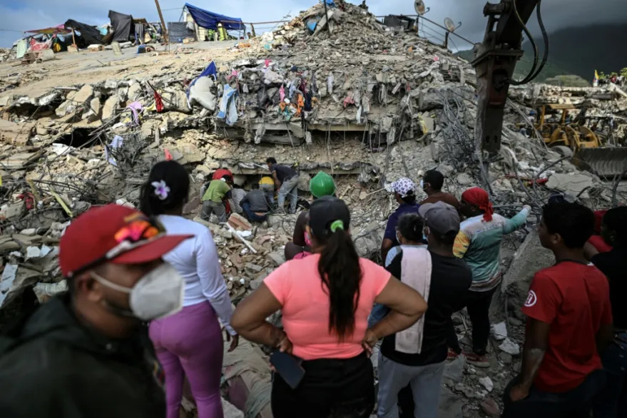 Aumenta a 5,398 la cifra de muertos tras terremotos en Venezuela