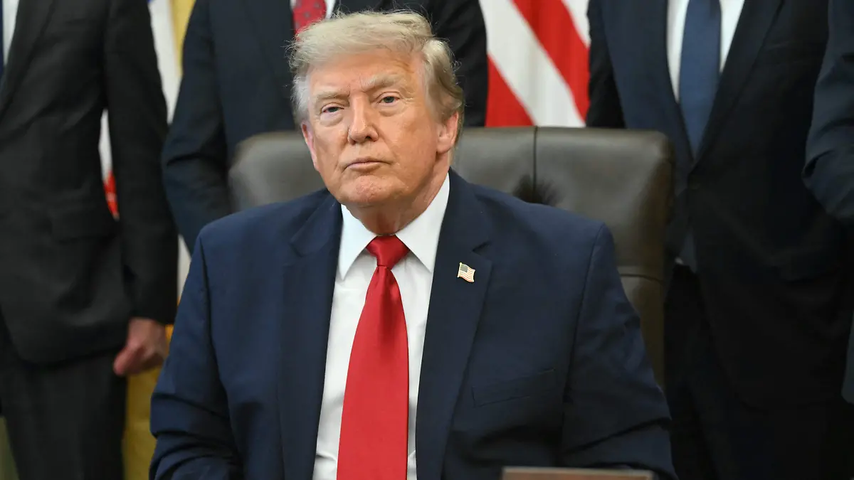 Trump asegura que EEUU investiga posible presencia de drones iraníes en Cuba