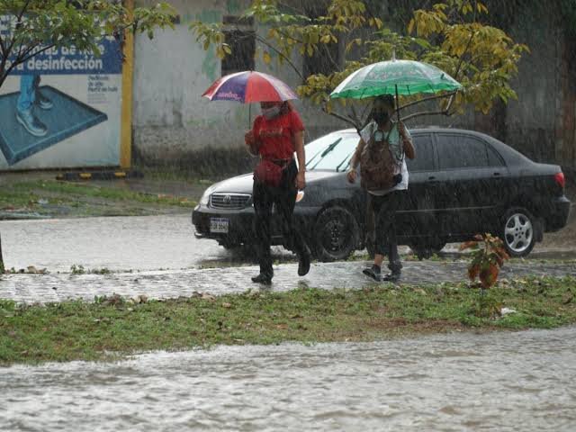 Onda tropical dejará lluvias intensas y condiciones inestables en varias regiones del país