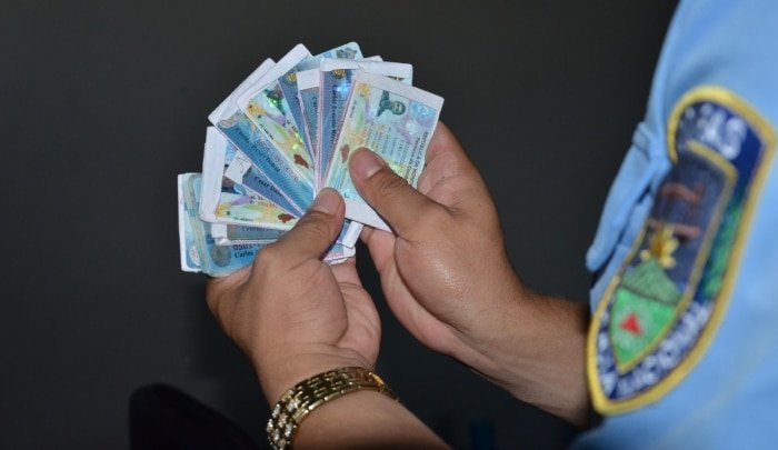 DNVT anuncia disponibilidad de material para emisión de licencias de conducir en el país